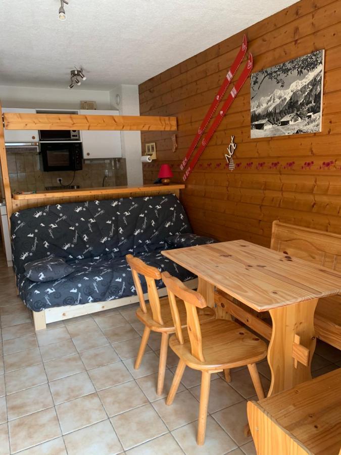 155 Piste dans mon canapé Châtel Exterior foto