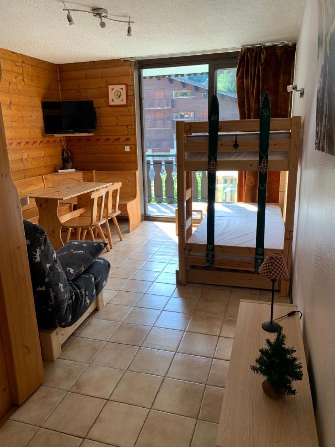155 Piste dans mon canapé Châtel Exterior foto